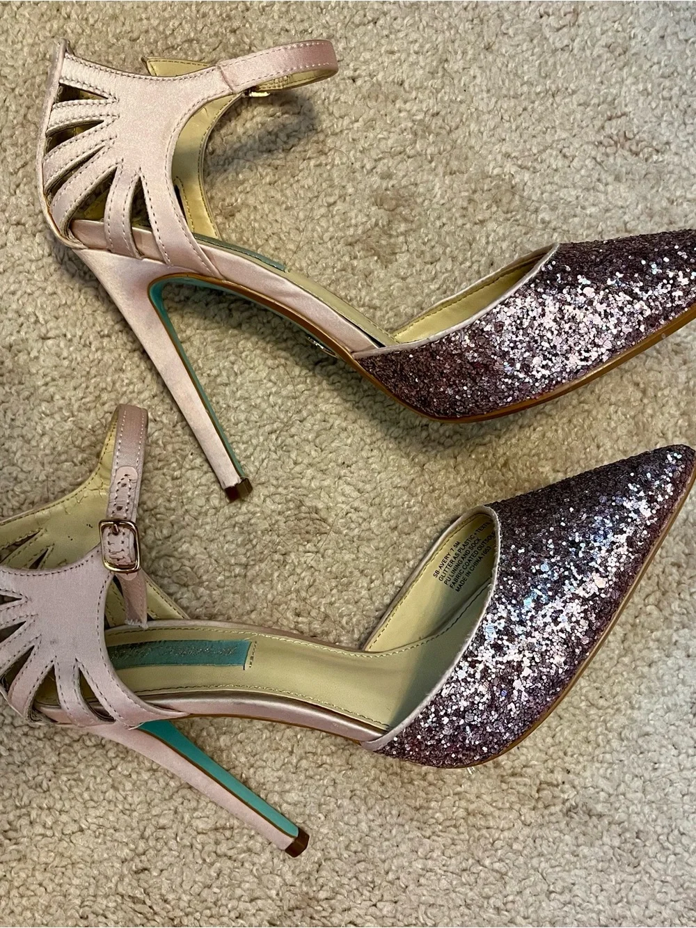Blue by Betsey Johnson Avery Glitter Pointed Toe Pumps 7.5